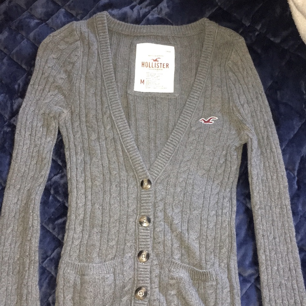 Hollister sweater
